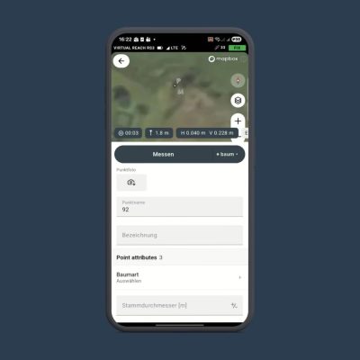 Emlid Flow App: Messpunkt mit Punktfoto und Attribut Baumart bei der GNSS-Aufnahme